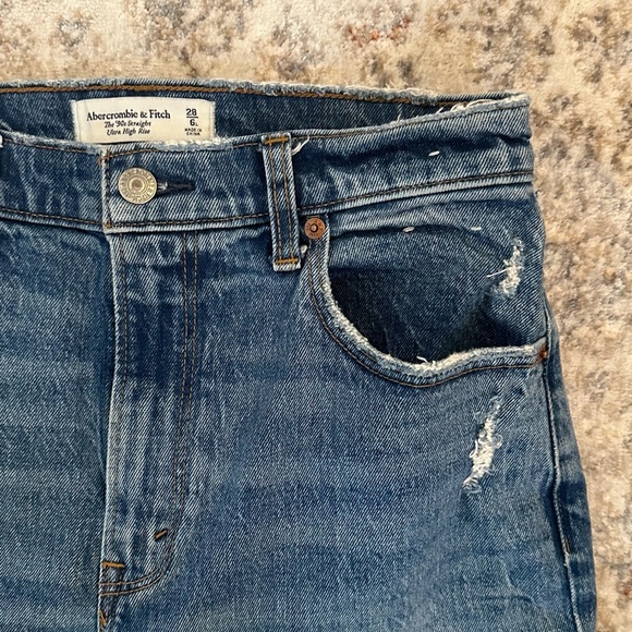 Abercrombie Curve Love jeans - Picture 4 of 4